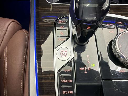 Used 2020 BMW X5 xDrive40i w/ M Sport Package image 25