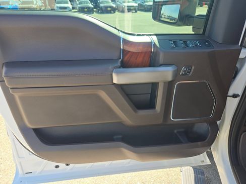 Used 2020 Ford F250 King Ranch w/ King Ranch Ultimate Package AWD/4WD image 11