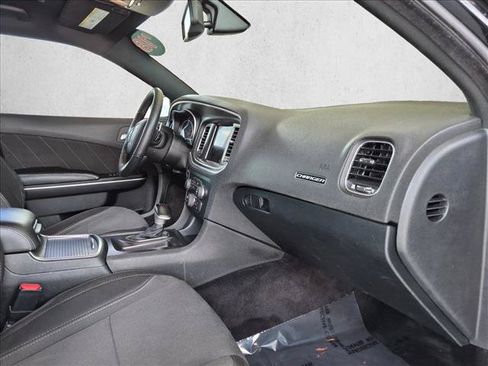 Used 2018 Dodge Charger R/T RWD image 21