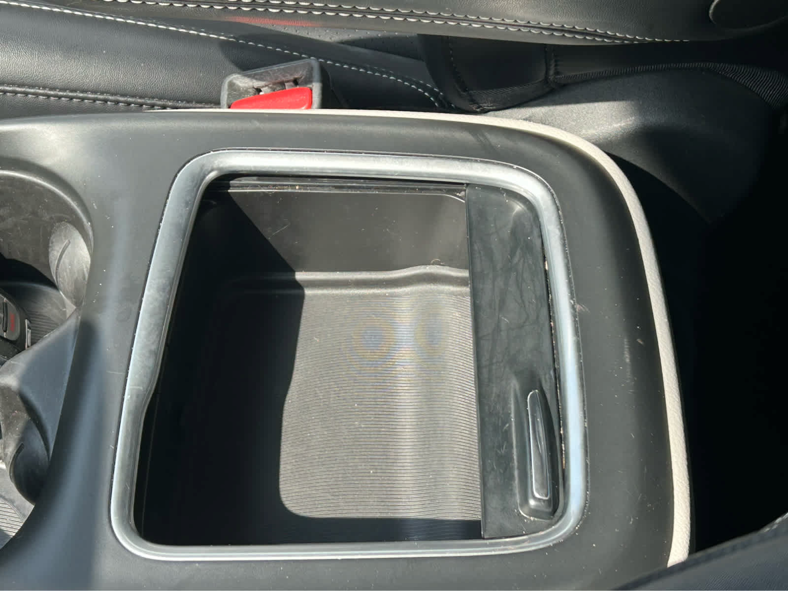 Used 2024 Chrysler Pacifica Touring-L FWD image 47