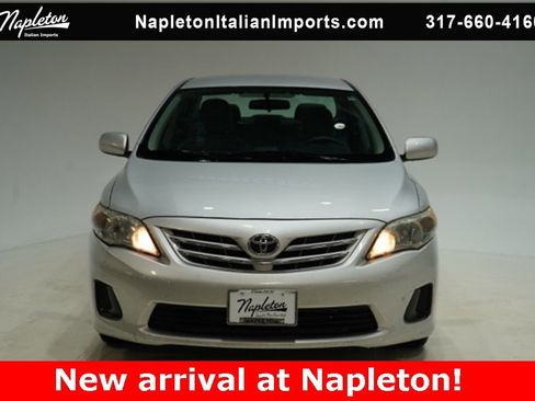 Used 2013 Toyota Corolla LE image 2
