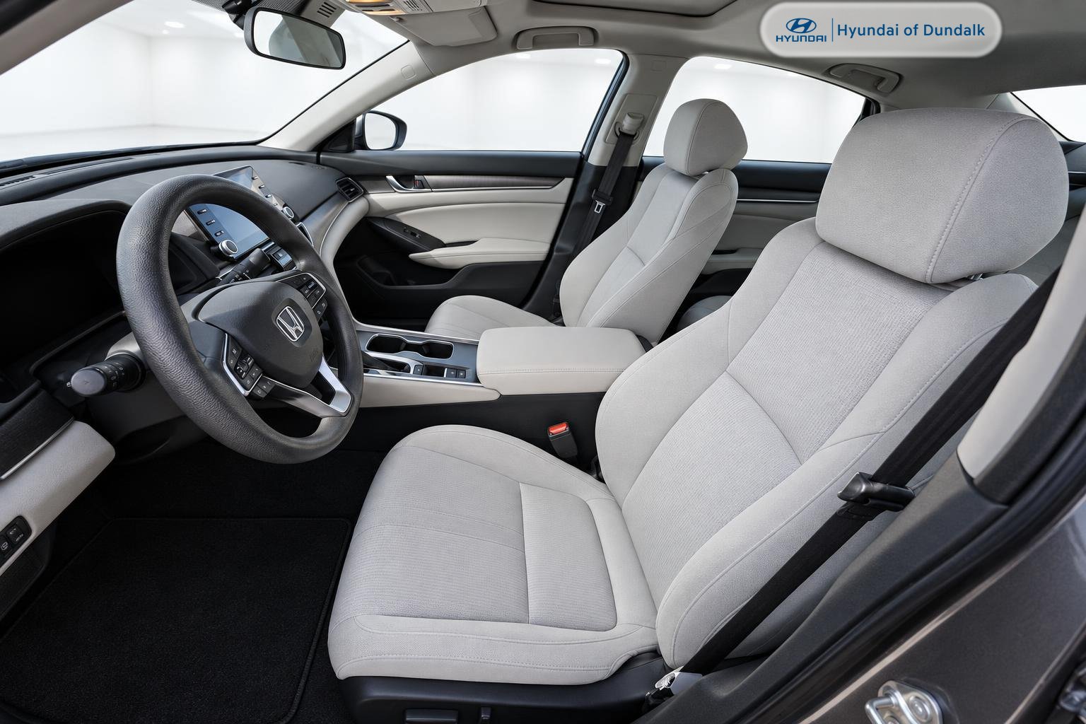Used 2018 Honda Accord EX image 7