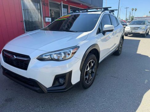 Used 2018 Subaru Crosstrek 2.0i Premium AWD/4WD image 3