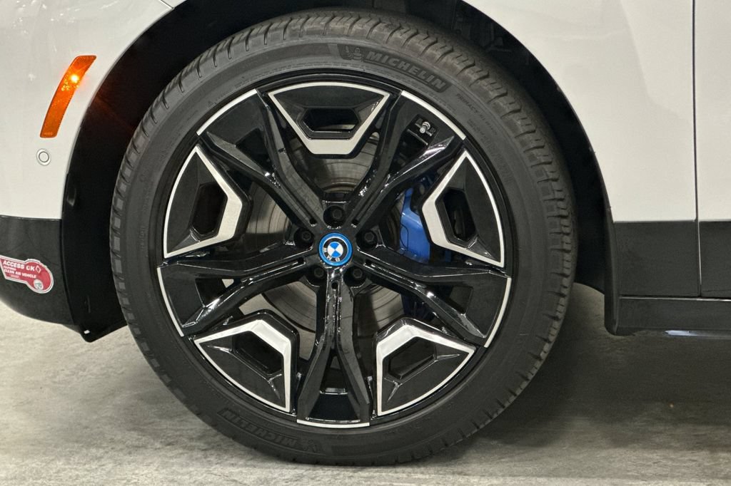 Certified 2024 BMW iX xDrive50 w/ Sport Package AWD/4WD image 35