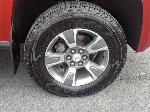 Used 2016 Chevrolet Colorado Z71 AWD/4WD image 8