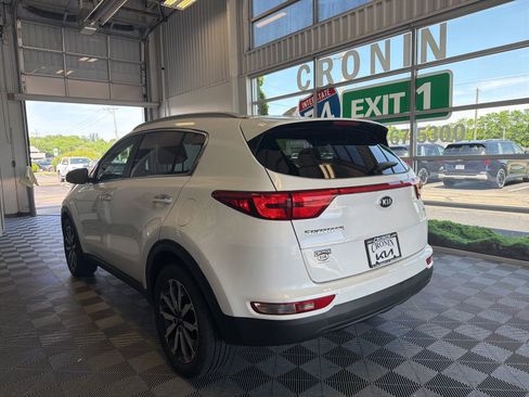 Used 2018 Kia Sportage EX AWD/4WD image 4