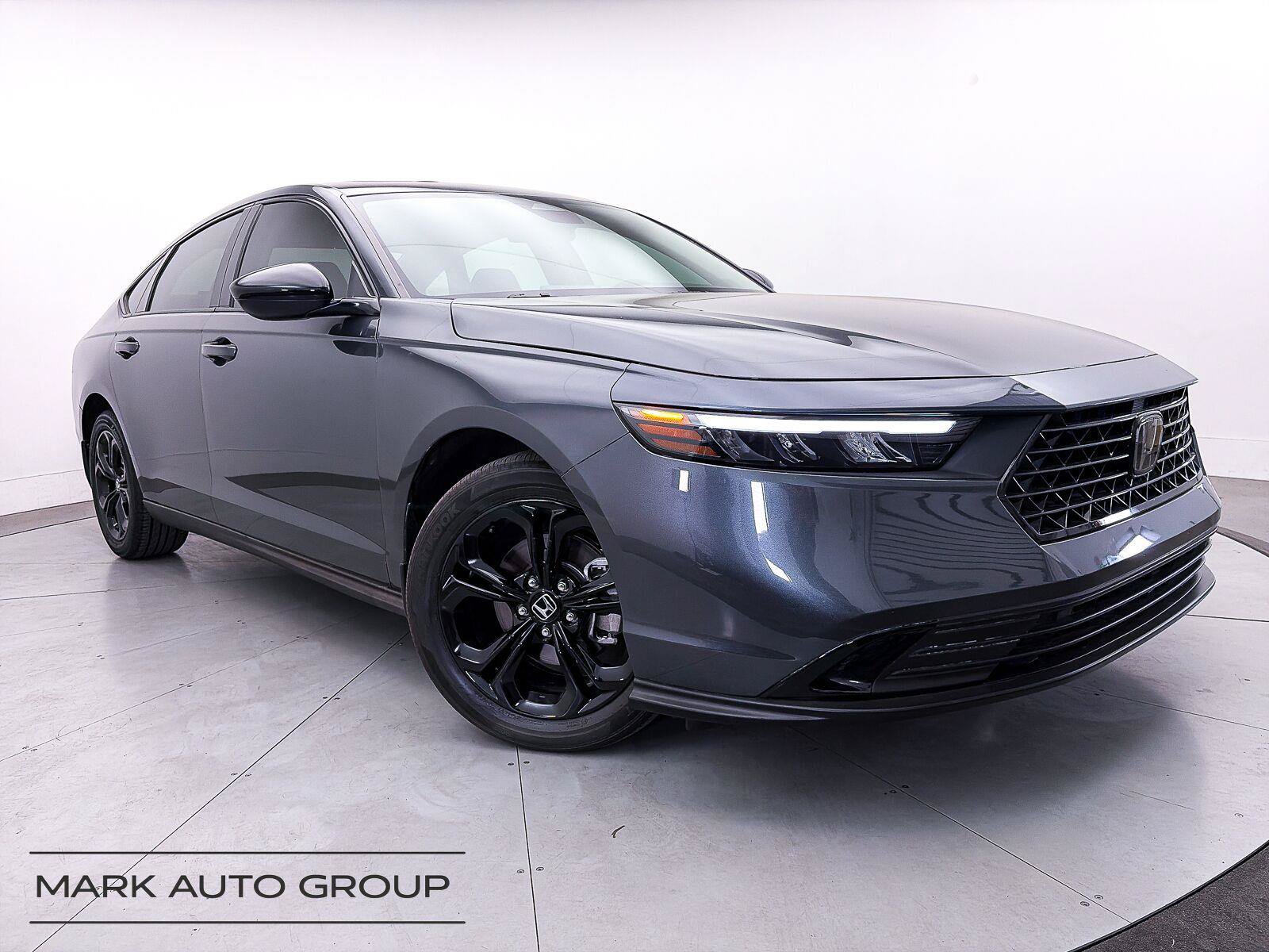 Used 2025 Honda Accord SE image 1