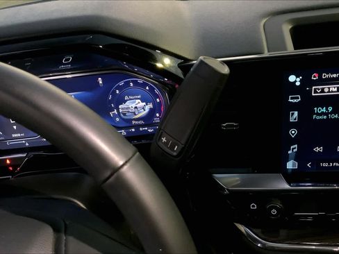 Used 2024 Chevrolet Silverado 2500 LT image 15