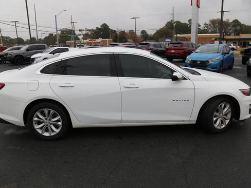 Used 2022 Chevrolet Malibu LT image 5