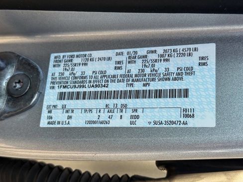 Used 2020 Ford Escape Titanium image 20