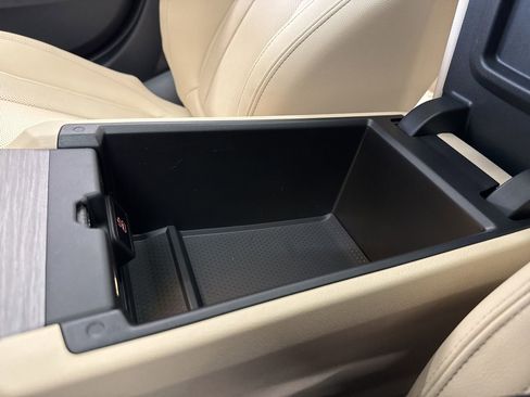 New 2025 BMW i4 xDrive40i image 35