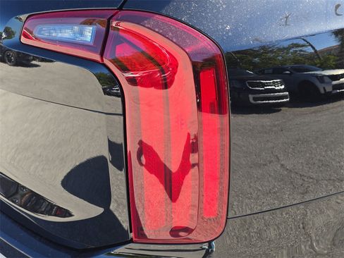 New 2025 Kia Telluride S image 11