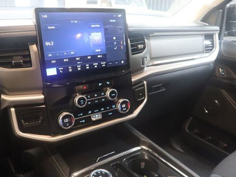 Used 2023 Ford Expedition XL image 42