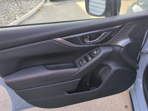 Used 2019 Subaru Crosstrek 2.0i Limited w/ Moonroof Package image 12