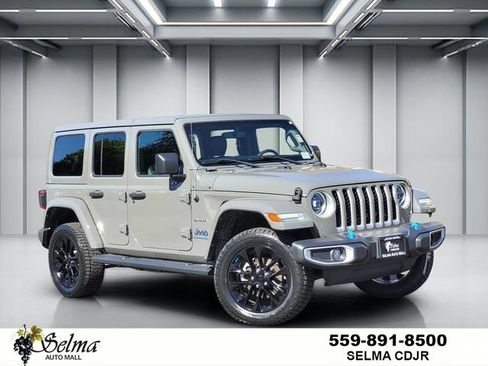 Used 2023 Jeep Wrangler Unlimited Sahara w/ Cold Weather Group AWD/4WD image 1