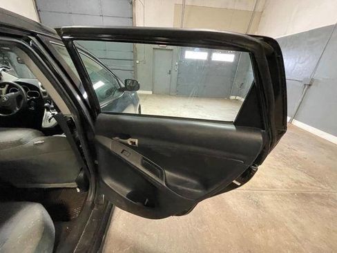 Used 2010 Toyota Matrix image 28