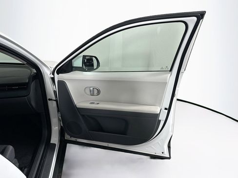 Used 2024 Hyundai Ioniq 5 SEL RWD image 34