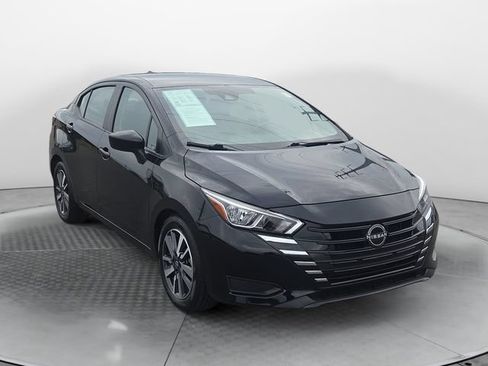 Used 2023 Nissan Versa SV FWD image 7