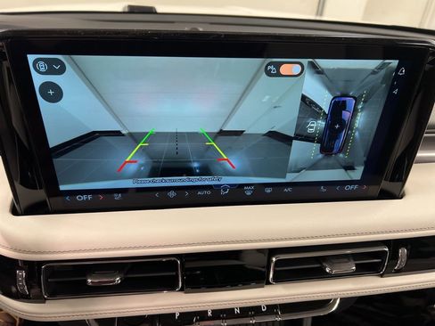 New 2026 Lincoln Aviator AWD image 12