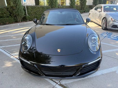 Used 2017 Porsche 911 Carrera S RWD image 2