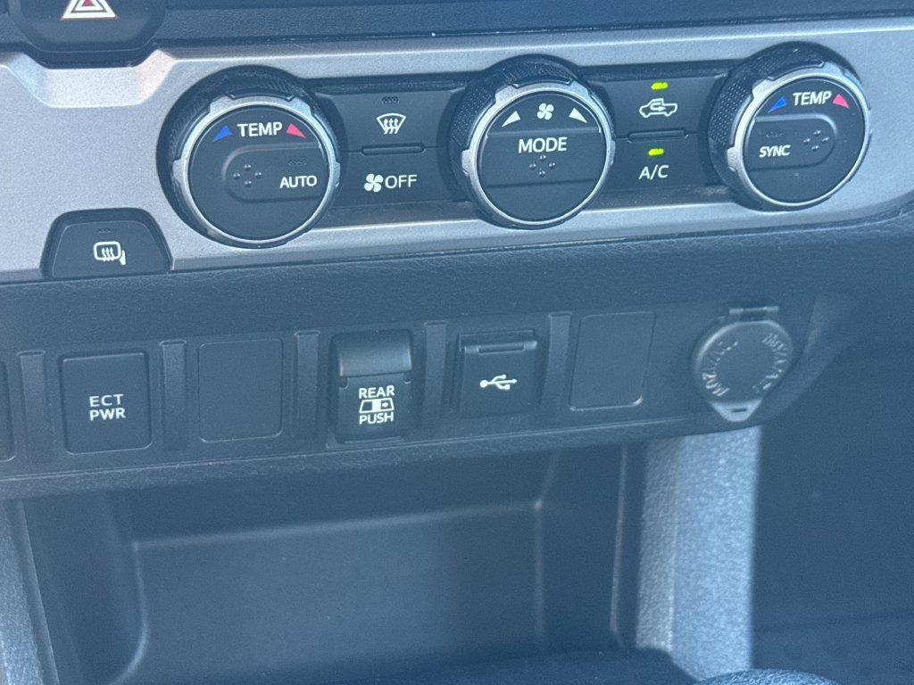 Used 2022 Toyota Tacoma SR5 w/ Technology Package RWD image 21