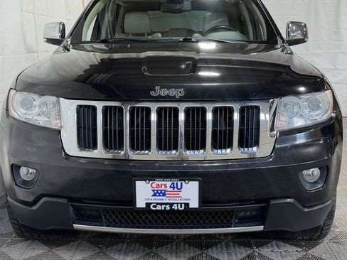 Used 2011 Jeep Grand Cherokee Limited w/ Trailer Tow Group IV AWD/4WD image 2