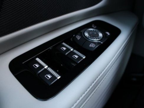 New 2026 Lincoln Nautilus Premier image 39