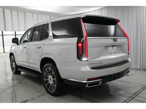 Used 2021 Cadillac Escalade Premium Luxury w/ LPO, Radiant Package image 5
