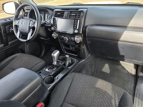 Used 2021 Toyota 4Runner TRD Off-Road image 28