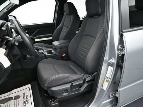 Used 2024 Toyota Tacoma TRD Off-Road AWD/4WD image 14