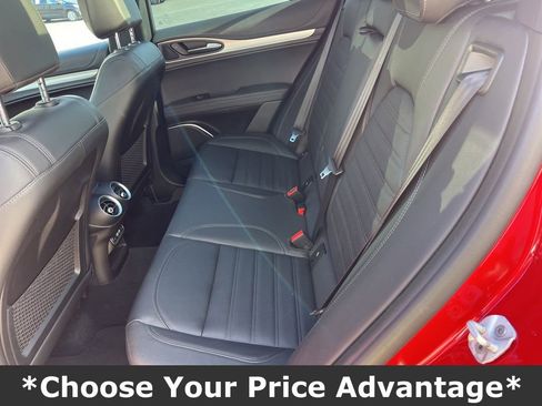 Used 2023 Alfa Romeo Stelvio Veloce image 38