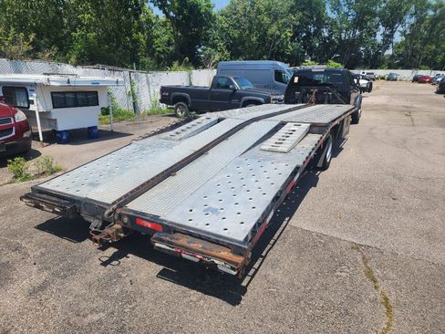 Used 2019 RAM 5500 Tradesman w/ Electrical Accessory Group image 6