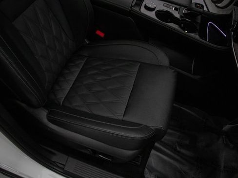 Used 2024 Nissan Rogue Platinum w/ Platinum Premium Package image 17