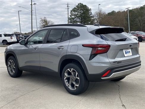 New 2026 Chevrolet Trax LT w/ Driver Confidence Package image 3