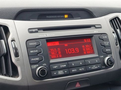 Used 2016 Kia Sportage LX image 17