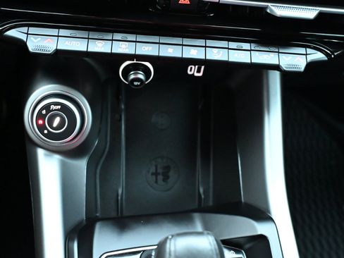 Used 2024 Alfa Romeo Tonale Veloce w/ Active Assist Package image 20