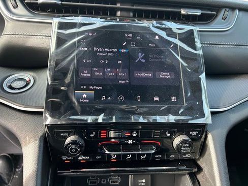 New 2025 Jeep Grand Cherokee Altitude image 12