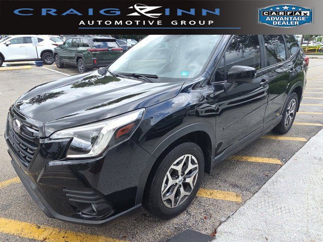 Used 2022 Subaru Forester Premium w/ Popular Package #2 AWD/4WD image 1