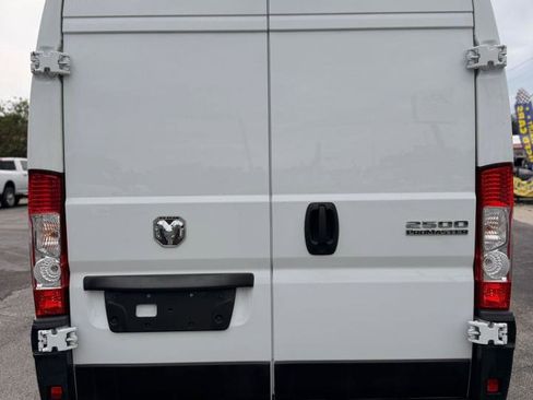 Used 2023 RAM ProMaster 2500 FWD image 8