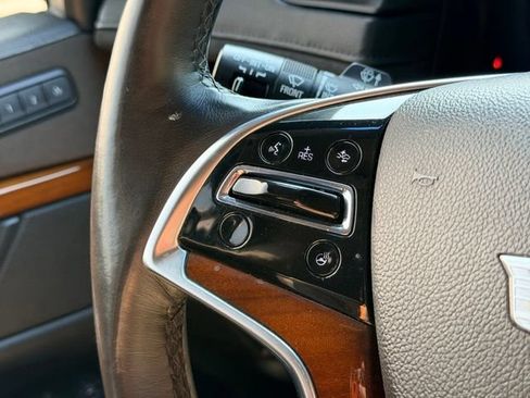 Used 2018 Cadillac Escalade ESV Premium Luxury AWD/4WD image 11