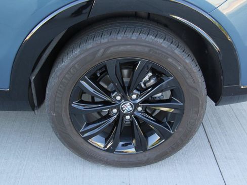 Used 2024 Buick Envista Sport Touring w/ Convenience I Package FWD image 31