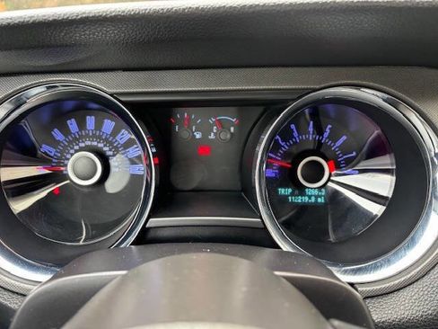 Used 2013 Ford Mustang GT image 5