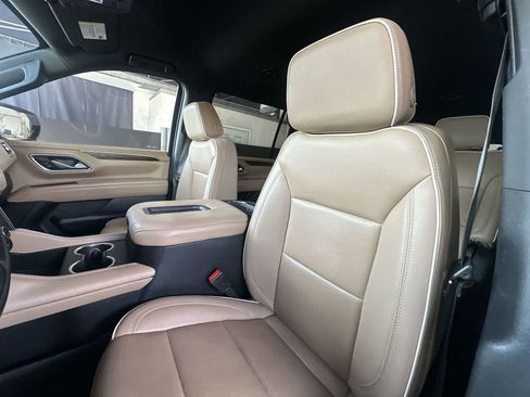 Used 2024 Chevrolet Suburban Premier RWD image 14