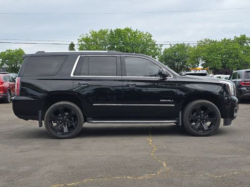 Used 2018 GMC Yukon Denali AWD/4WD image 3