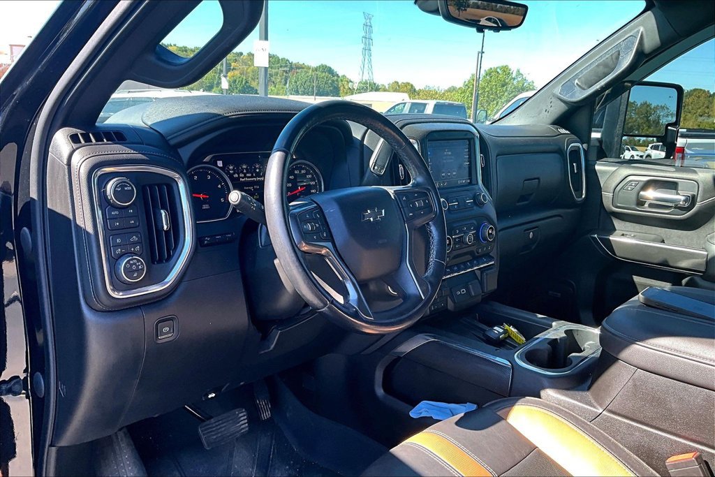 Used 2021 Chevrolet Silverado 2500 LTZ w/ Carhartt Edition AWD/4WD image 5