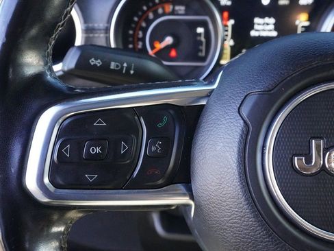 Used 2020 Jeep Gladiator Overland AWD/4WD image 36