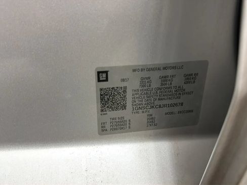 Used 2018 Chevrolet Suburban Premier RWD image 24