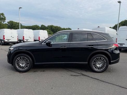 Used 2026 Mercedes-Benz GLC 300 4MATIC image 4