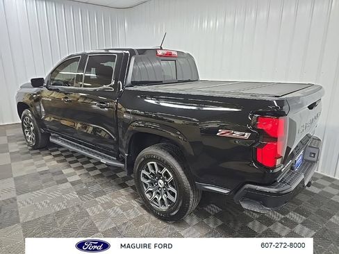 Used 2023 Chevrolet Colorado Z71 w/ Z71 Convenience Package 2 AWD/4WD image 11