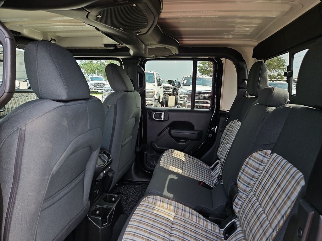 New 2026 Jeep Gladiator Sport AWD/4WD image 18